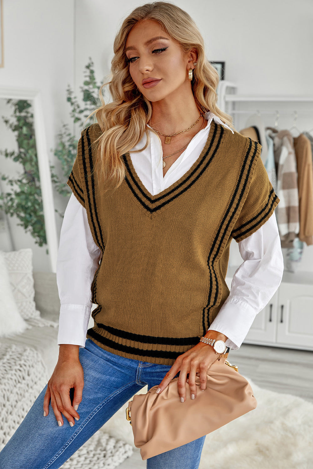 V Neck Contrast Stripes Trims Short Sleeve Sweater