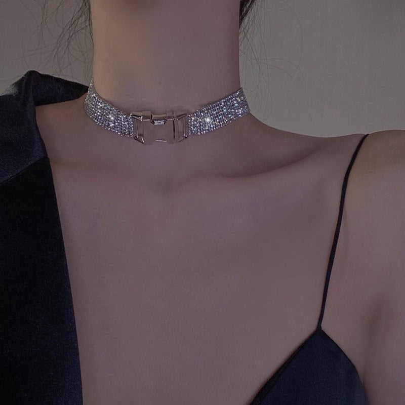 FYUAN Shine Rhinestone Choker Necklaces for Women Bijoux Silver Color Button Necklaces Statement Jewelry