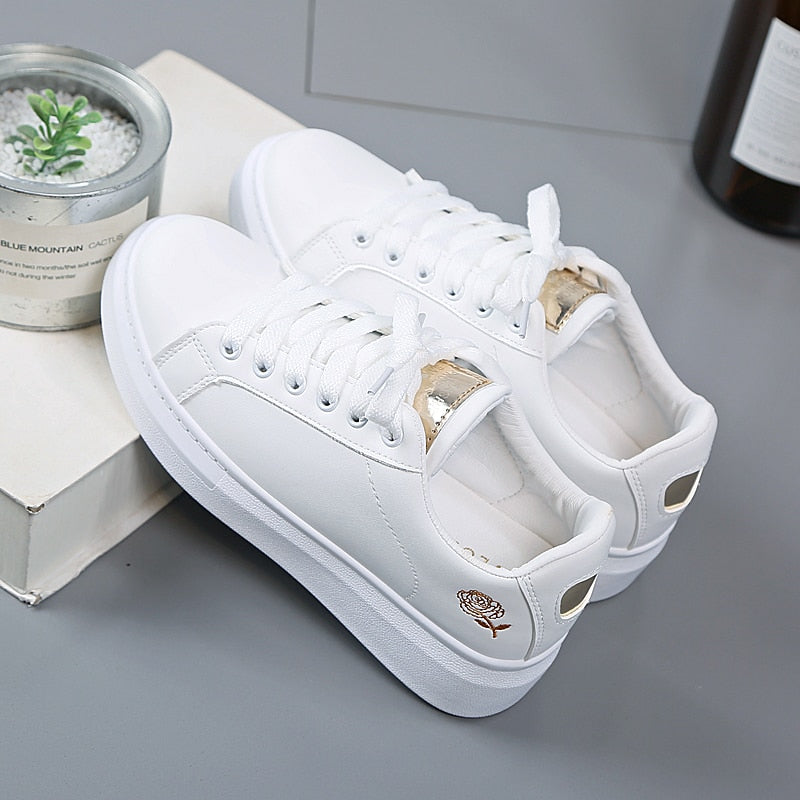 2020 Women Casual Shoes New Spring Women Shoes Fashion Embroidered White Sneakers Breathable Flower Lace-Up Women Sneakers