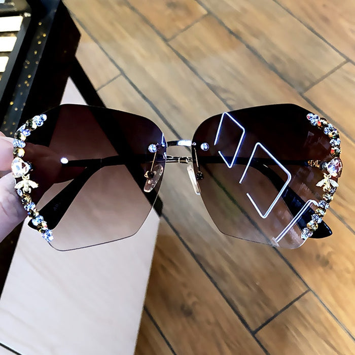 Vintage Diamond Gradient Rimless Bee Sunglasses For Female