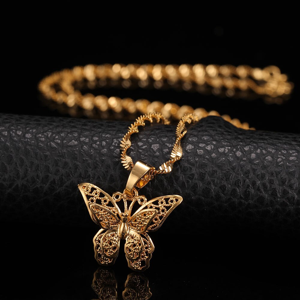 Butterfly Statement Necklaces Pendants Woman Chokers Collar Water Wave Chain