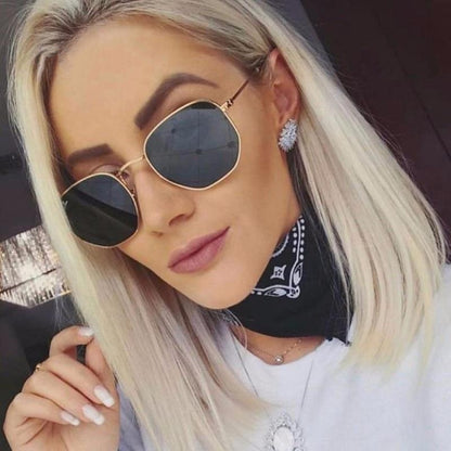 Luxury Vintage Sunglasses Female Black Oculos