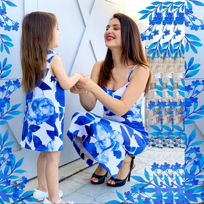 2022 Mom and daughter Dress Blue Floral Printed Dress Mother and daughter Mommy and me clothes Sling Dress Bohemia Beach dresses